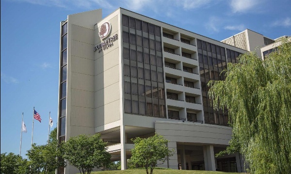 DoubleTree By Hilton Chicago - Oak Brook Main image